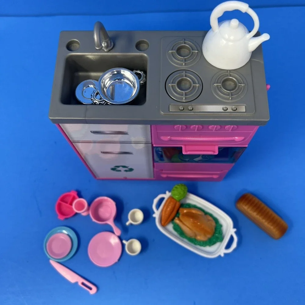 Barbie Mattel Kitchen Playset‎ Oven Turkey Bread Dishes Plates